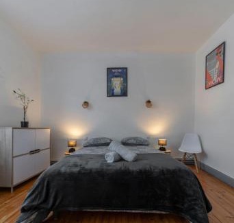 Champ-Capelet Apartment | L'Alliotaux - Appartement calme et design - Parking gratuit
