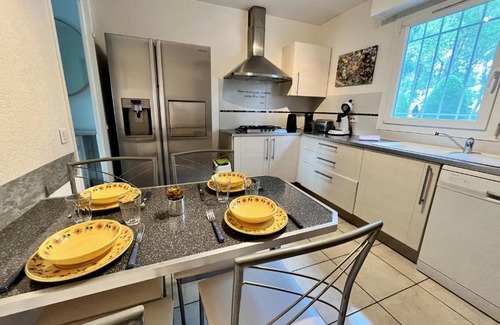 La Petite Motte Apartment | L'ALTAIR - P4 à 2 pas du Pasino, 10 min des plages, clim, parking