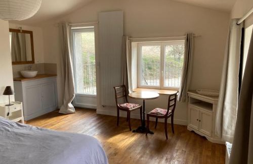 Crest Bed & Breakfast | L'Amandière