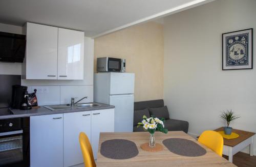 Centre Ville Apartment | L'Amsterdam - Duplex trés calme au dernier étage