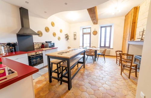 Beaumont-les-Autels House | l'Ancestral character house