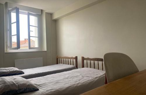 Saint-Hilaire-du-Bois Bed & Breakfast | L'ancien café