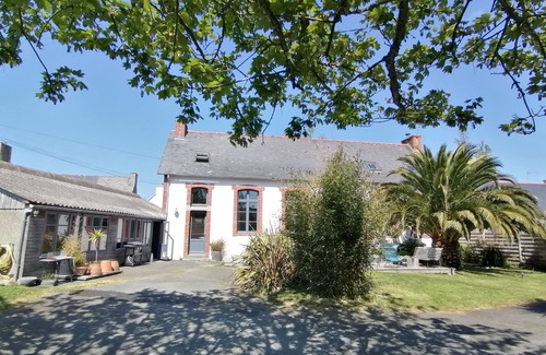 Plougrescant House | L'ancienne École du Village, Rénovée Avec Charme, Entre mer et Estuaire