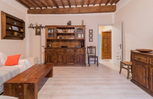 Portoferraio Old Town Apartment | L'Angolo Apartment 4/6 Beds in the Heart of Portoferraio