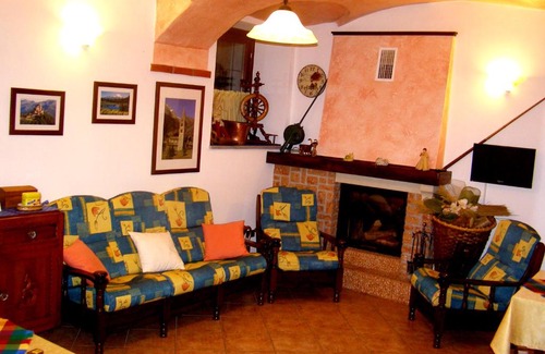 Caprie Bed & Breakfast | L'Antico Borgo Rooms Rental