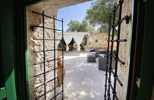 Ostuni Villa | L’Antico Trullo a lovely place 1 - Free WiFi