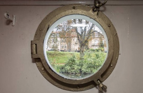 Nouvelle Ville House | L'aparté Péniche Orphée