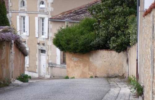 Chevanceaux Apartment | L'APPART-ROUTE DES THERMES