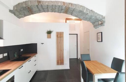 Citta Nuova-Barriera Nuova-San Vito-Citta Vecchia Apartment | L'arco Trieste studio living 2