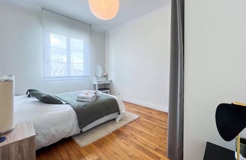 Saint-Helier Apartment | L'artiste - Centre ville - Gare - Spacieux