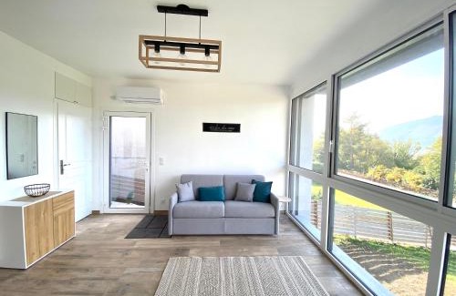 Veyrier-du-Lac Apartment | L'Atelier des Rêves