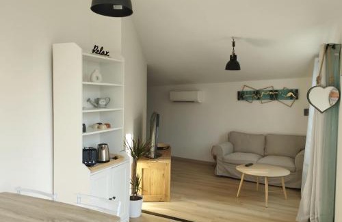 La Roque-sur-Ceze Apartment | L'ATELIER DES REVES (gites des oliviers)