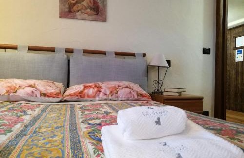 Derby-villaret Apartment | L'Atelier du Temps - Stone House