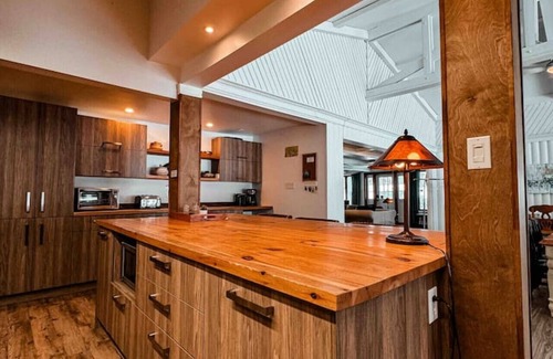 Saint Donat Ski Chalet | L'auberge du Lac Provost - Spa, Lac, Billard & Ski