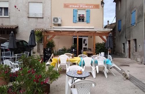 Saint-Julien-de-Cassagnas Bed & Breakfast | L'Auberge Chez Pascal