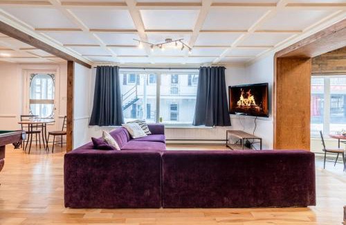 Ste Anne de Beaupre House | L'Auberge Saint-Anne 5BR with Billard & Hot Tub