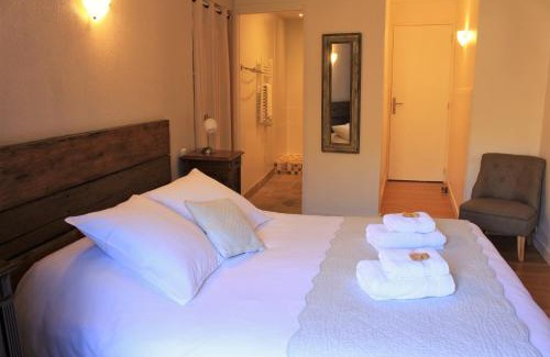 Montpezat-sous-Bauzon Hotel | L'Auberge De Montpezat