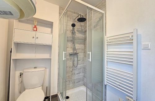 Yzeure Apartment | L'Auberge de la gare, appartements tout confort, proches Gare