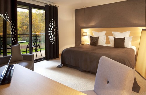 Saint-Ouen-les-Vignes Hotel | L'Aubinière Hotel-Restaurant & Spa