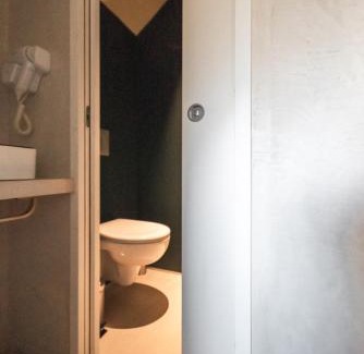 Auchay-sur-Vendee Hotel | L'authentik petit hôtel LE REFUGE DE MAMIE YO