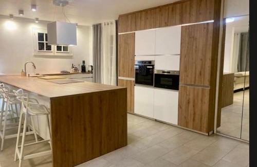 Aussonne Villa | L Ecrin de Lidia close to MEETT Air conditioning Parking