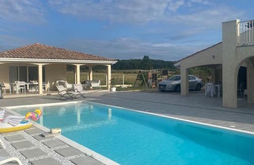 Aussonne Villa | L Ecrin de Lidia close to MEETT Air conditioning Parking