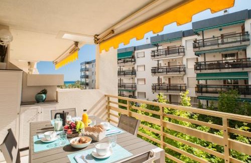 Salou City Centre Apartment | L'Eixideta