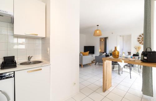 Pont des Demoiselles-Montaudran-La Terrasse Apartment | L'envolée - Appartement entier avec Balcon & Parking privé - SO COZY