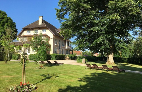 Forges-les-Bains Apartment | L'ESCALE - SAINFOIN - Maison d'Hôtes l'Escale - THERMES DE BAINS LES BAINS