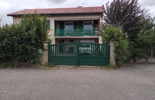 Montrond-les-Bains Apartment | l'Escale Thermale