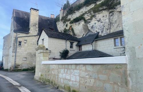 Dampierre-sur-Loire House | L’escale Troglo au bord de la Loire