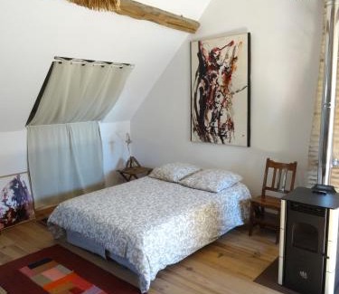 Saint-Sauveur-en-Puisaye Bed & Breakfast | L'escalier des rêves