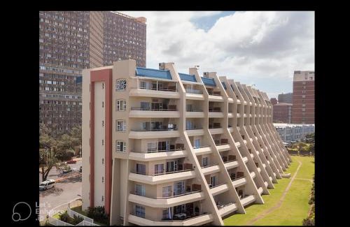 Kingsborough Apartment | L'Escalier Cabanas 208 a ABR3 Haven