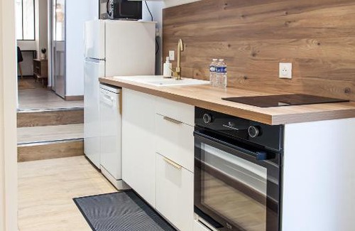 Chateauroux Apartment | L'Escapade-Hypercentre-Spa-parking privé-tout équipé-refait à neuf