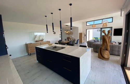 Carantec Villa | L'Escapade Marine Seaside villa with swimming pool
