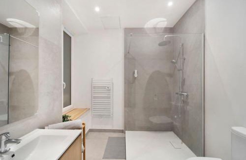Chalon-sur-Saone Apartment | L'escapade Terra Cotta