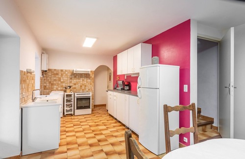 Ruoms House | L'Espedes - Three Bedroom House, Sleeps 8