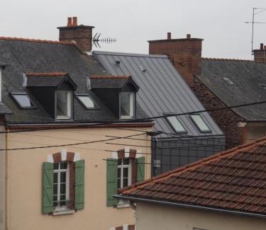 Villeneuve Apartment | L'Etage
