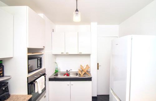Le Plessis-Robinson Apartment | L'Evasion