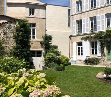 Centre Ville Bed & Breakfast | L'Hôtel Particulier du 12