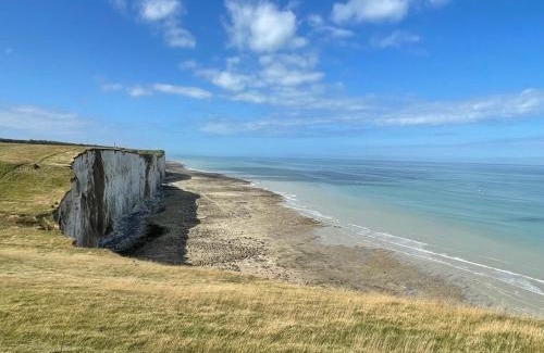 Ault Apartment | L'Hirondelle