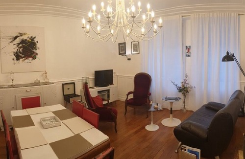 Rodez Apartment | L'HOTE RUTENE IN RODEZ