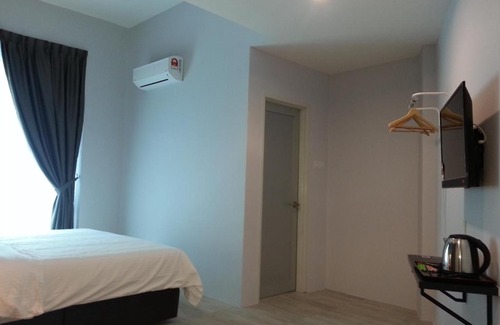 Simpang Renggam Hotel | L Hotel