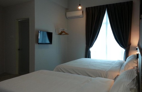 Simpang Renggam Hotel | L Hotel