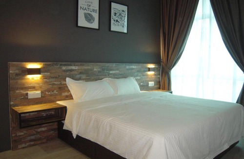 Simpang Renggam Hotel | L Hotel