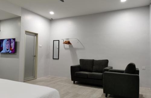 Simpang Renggam Hotel | L Hotel
