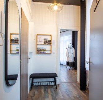 Chalons-en-Champagne Apartment | L'Hyper Centre - Netflix & Wifi - Literie Haut de Gamme - check-in 24H24 - GoodMarning