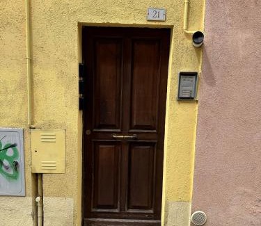 Macerata House | L'inchiostro di Dante