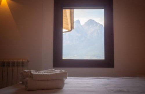Saldes Hotel | L'indret del Pedraforca Adults Only