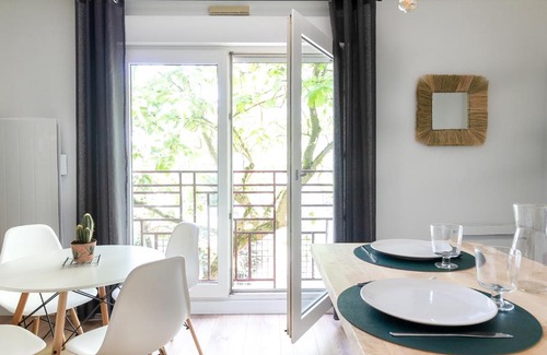 Dobree-Bon Port Apartment | L'Instant Nantais by Cocoonr